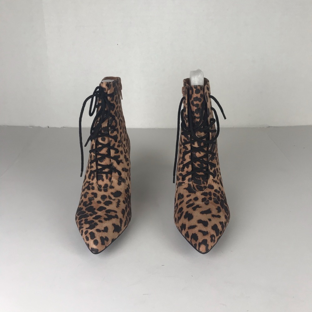 COPY - MVE boots women’s 10